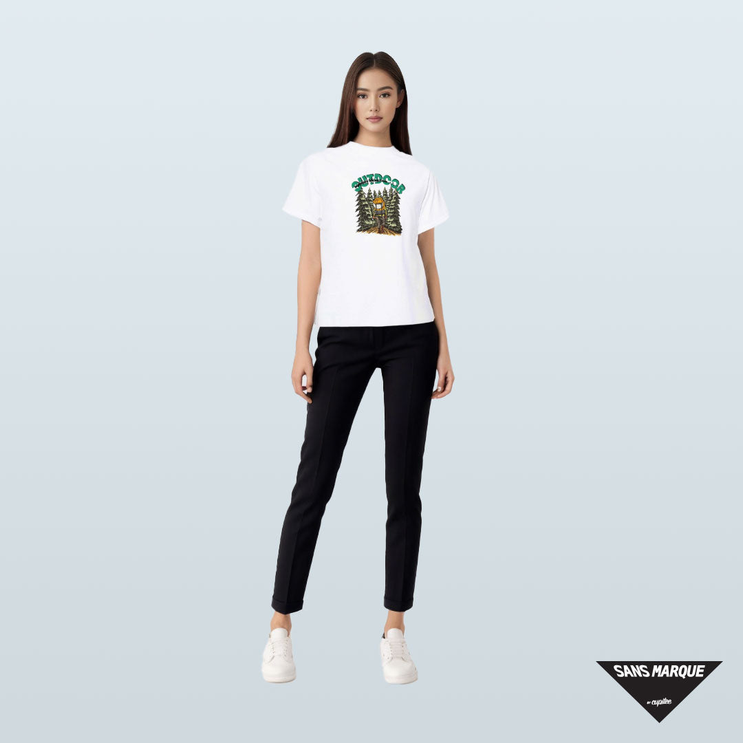 Model wearing LEGENDARY HIKING TRAILS Expedition White T-Shirt