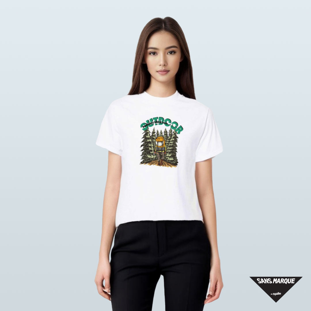 Model wearing LEGENDARY HIKING TRAILS Expedition White T-Shirt