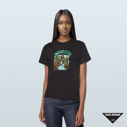 Model wearing EXPLORE IN NATURE Expedition Black T-Shirt